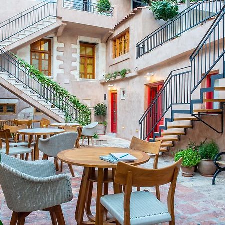 Hotel Off Chania  ภายนอก รูปภาพ