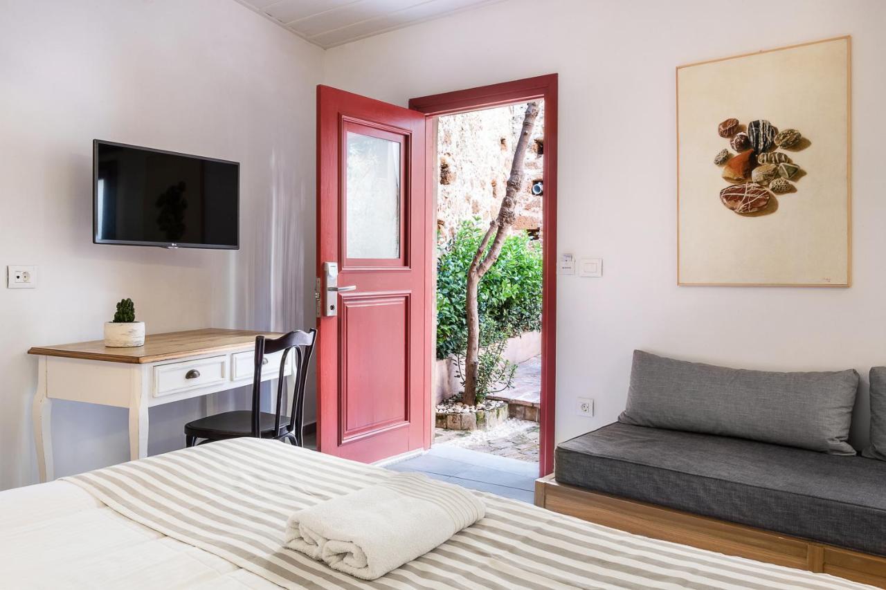 Hotel Off Chania  ภายนอก รูปภาพ