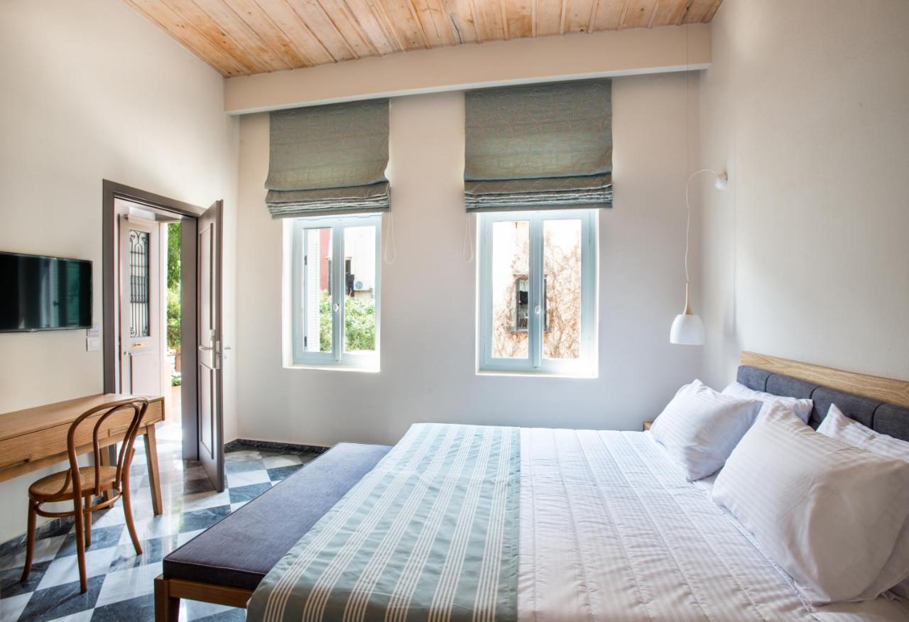 Hotel Off Chania  ภายนอก รูปภาพ