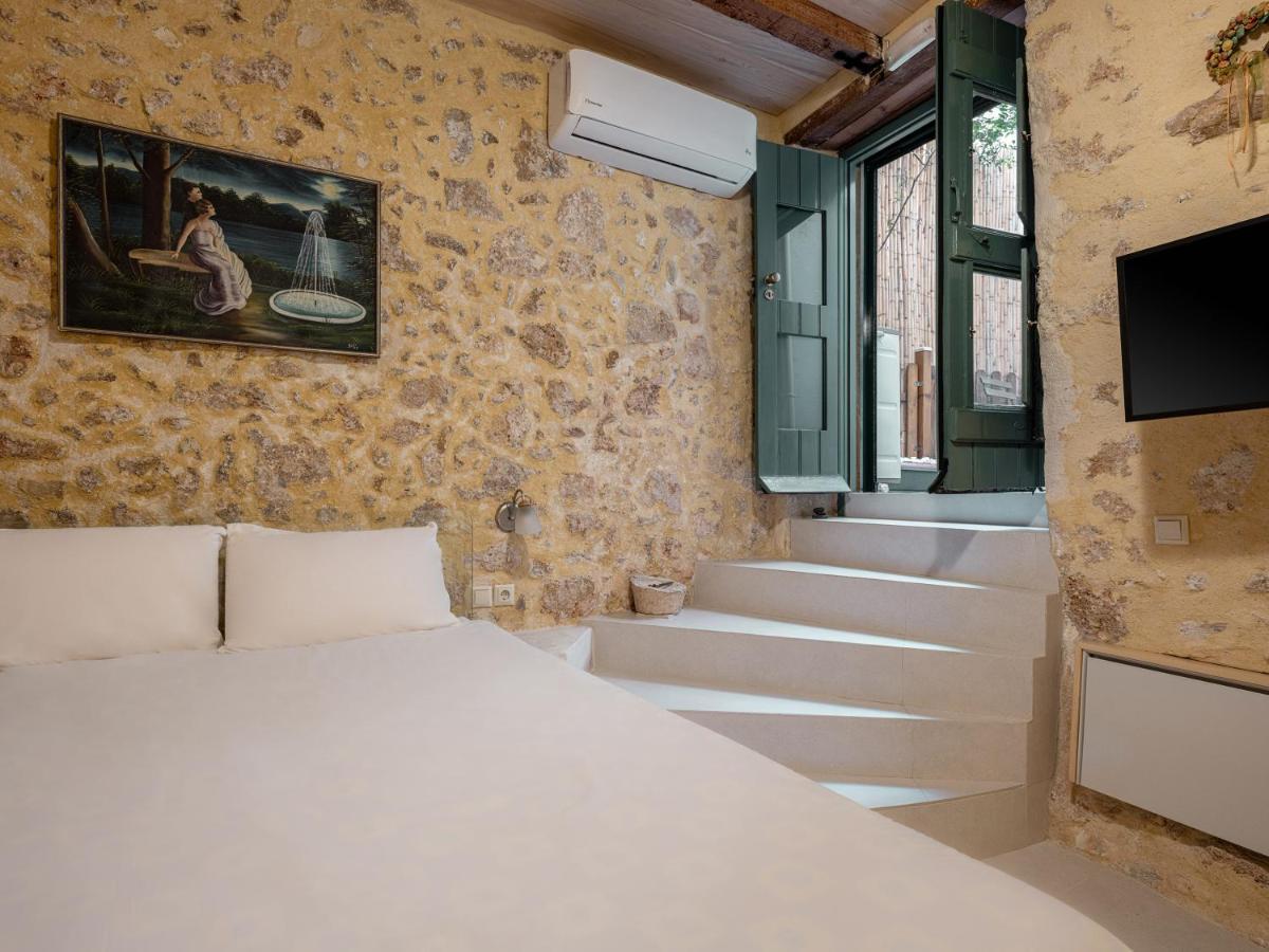 Hotel Off Chania  ภายนอก รูปภาพ