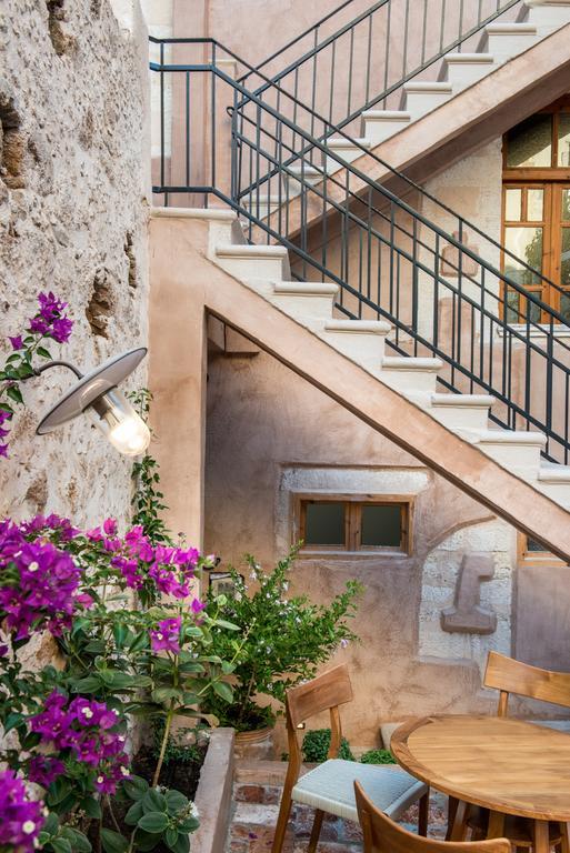 Hotel Off Chania  ภายนอก รูปภาพ