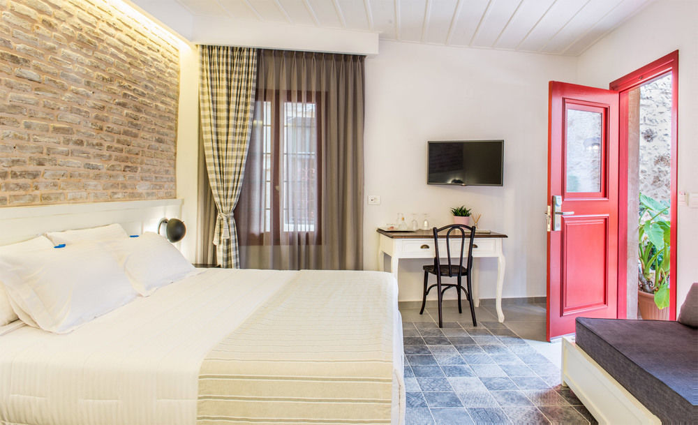 Hotel Off Chania  ภายนอก รูปภาพ