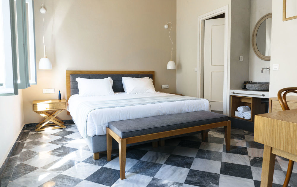 Hotel Off Chania  ภายนอก รูปภาพ